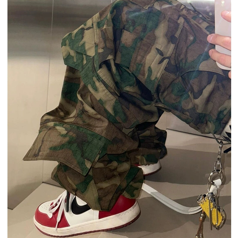 CAMOUFLAGE CARGO BAGGY PANTS