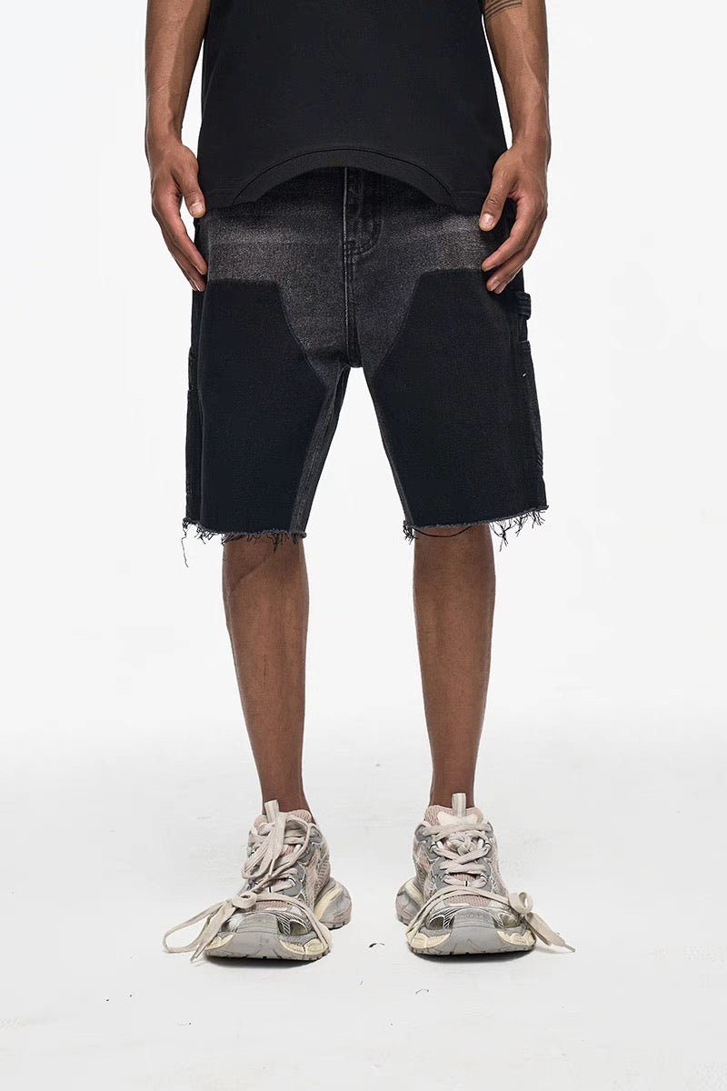 TWO KNEE DENIM SHORTS