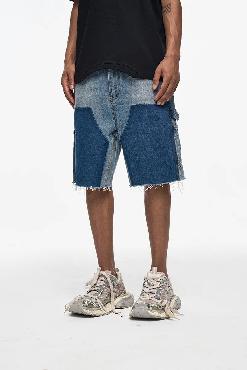 TWO KNEE DENIM SHORTS