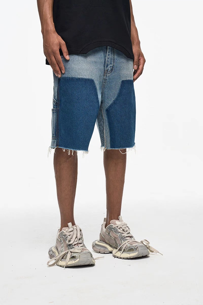 TWO KNEE DENIM SHORTS