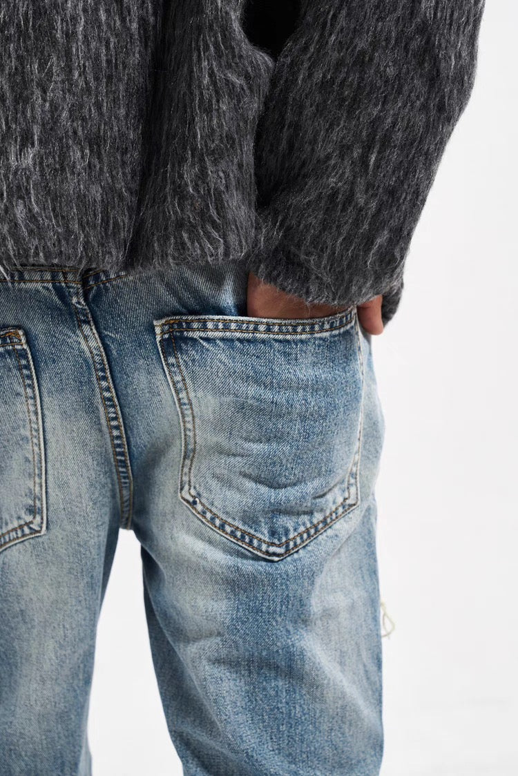 RIPPED LOSE DENIM