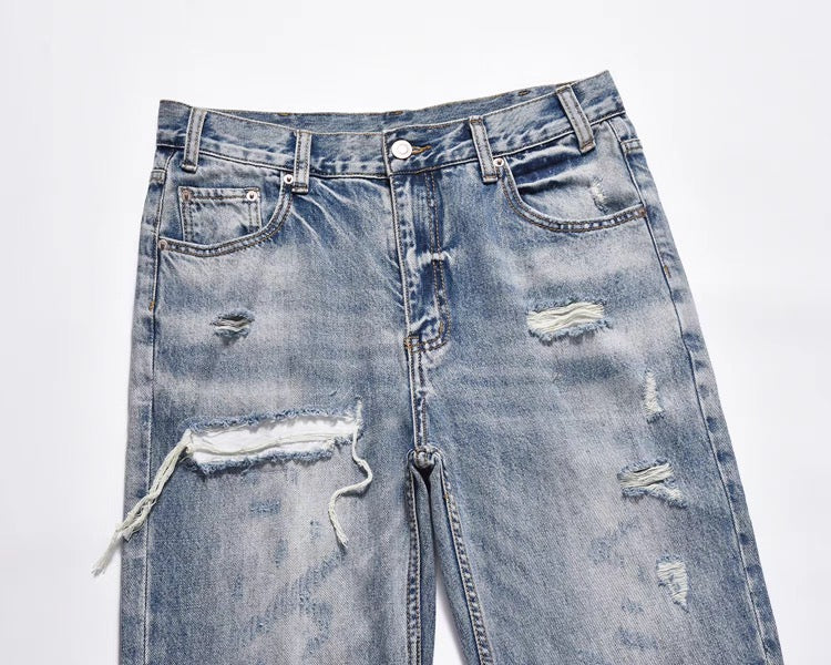 RIPPED LOSE DENIM