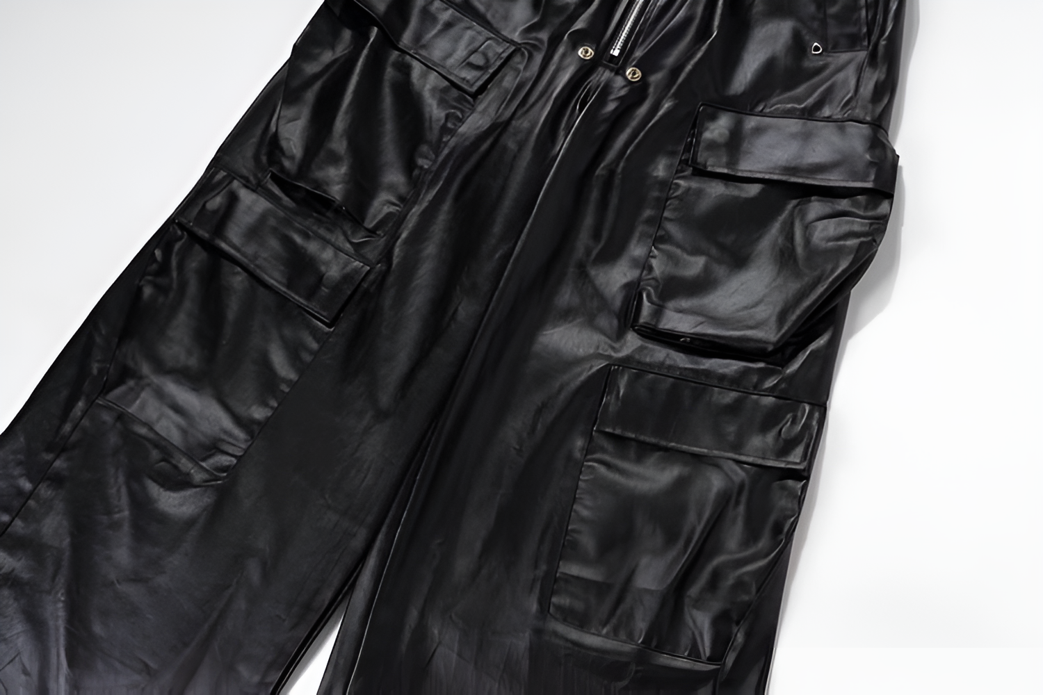 ZIPPER SHINE TRAUSERS BLACK